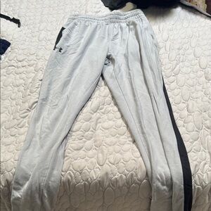 Under Armour Gray and Black Sweatpants for Comfort and Style